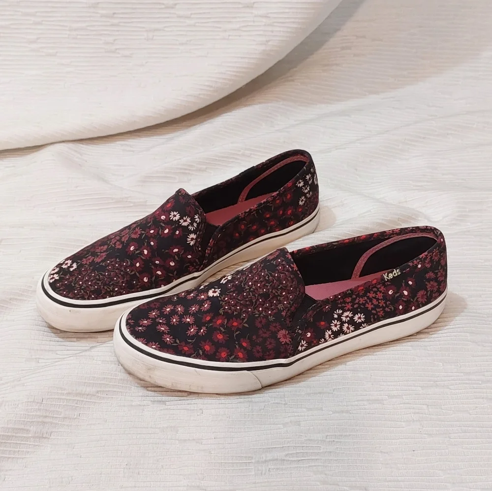 Keds Slip-On Floral Sneakers - Burgundy & Black Size 9